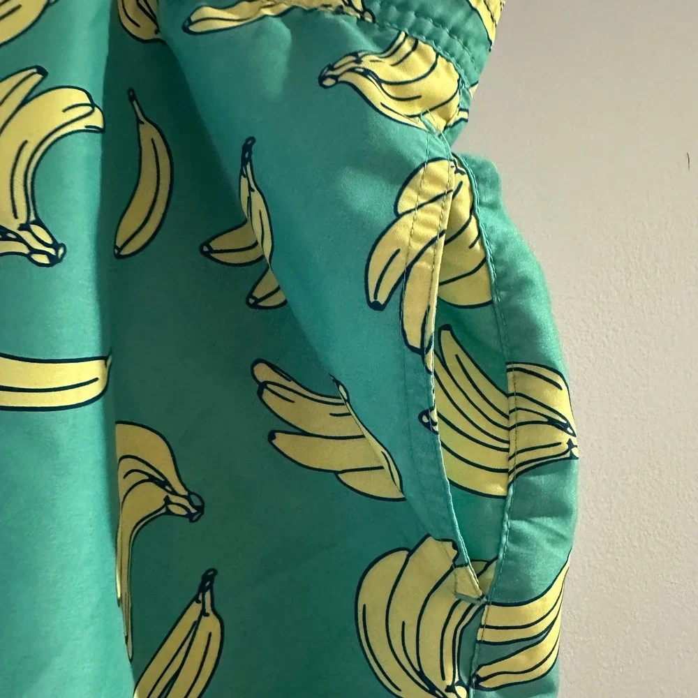 Tipsy Elves make splash